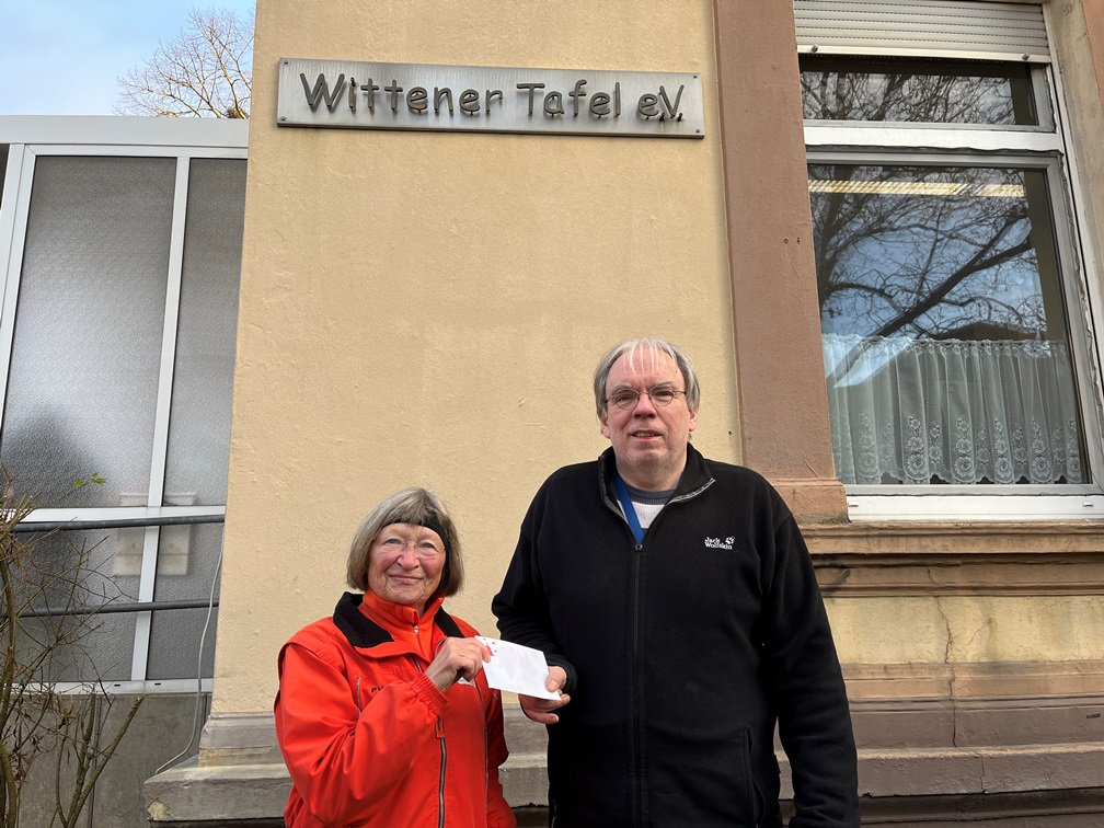 2024 11 23 Weihnachtsfeier Spendenübergabe TafelWitten2