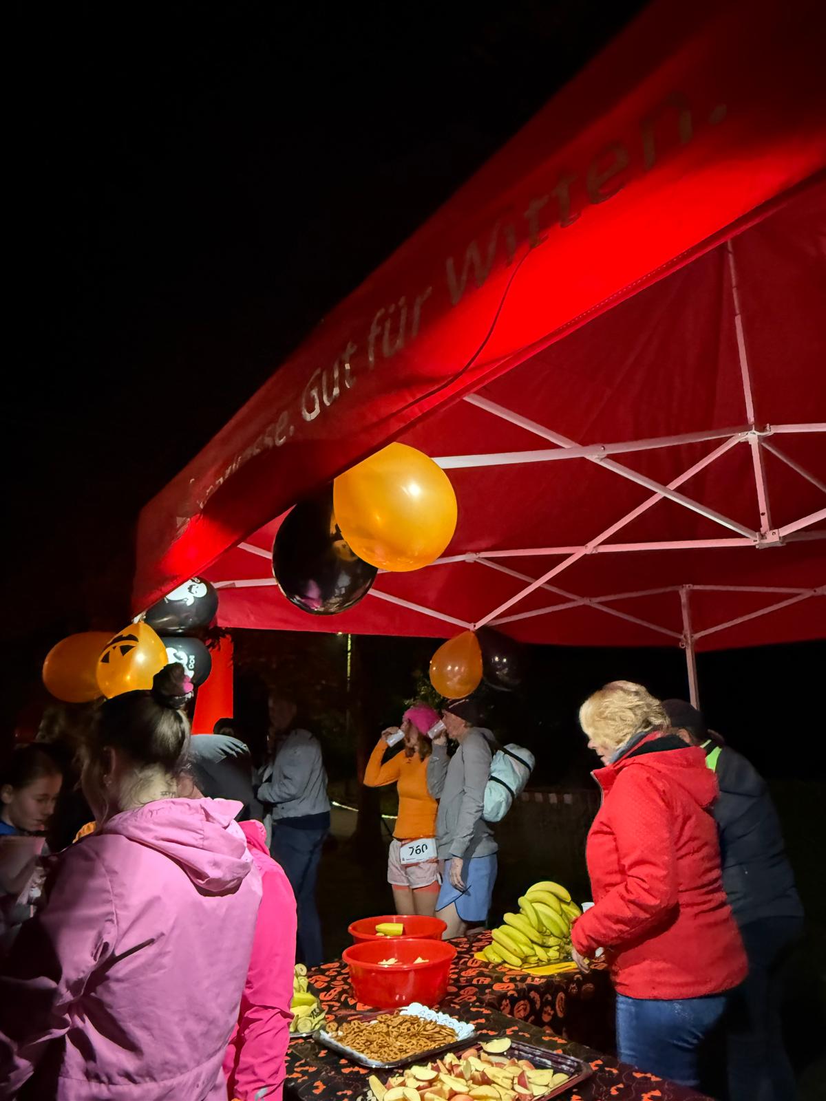 2024 10 31 Abendlauf Helfer