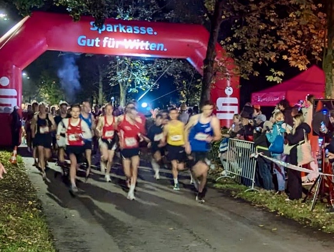 2024 10 31 Abendlauf start 5km.jpeg
