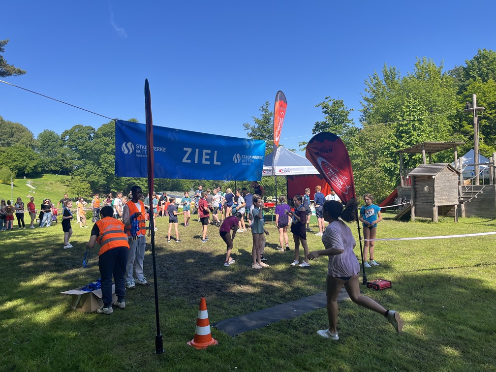 2026 05 22 SwimRun Zieleinlauf 01