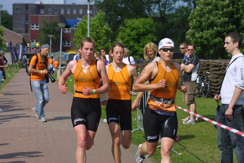 v.l. Sarissa de Vries, Neiske Beks, Carolin Nordkamp