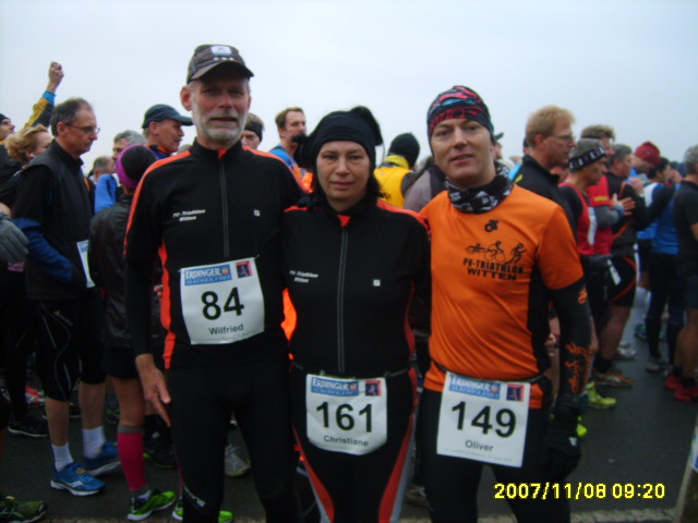 PV-Trio Wilfried, Christiane und Oliver laufen 42,195 km