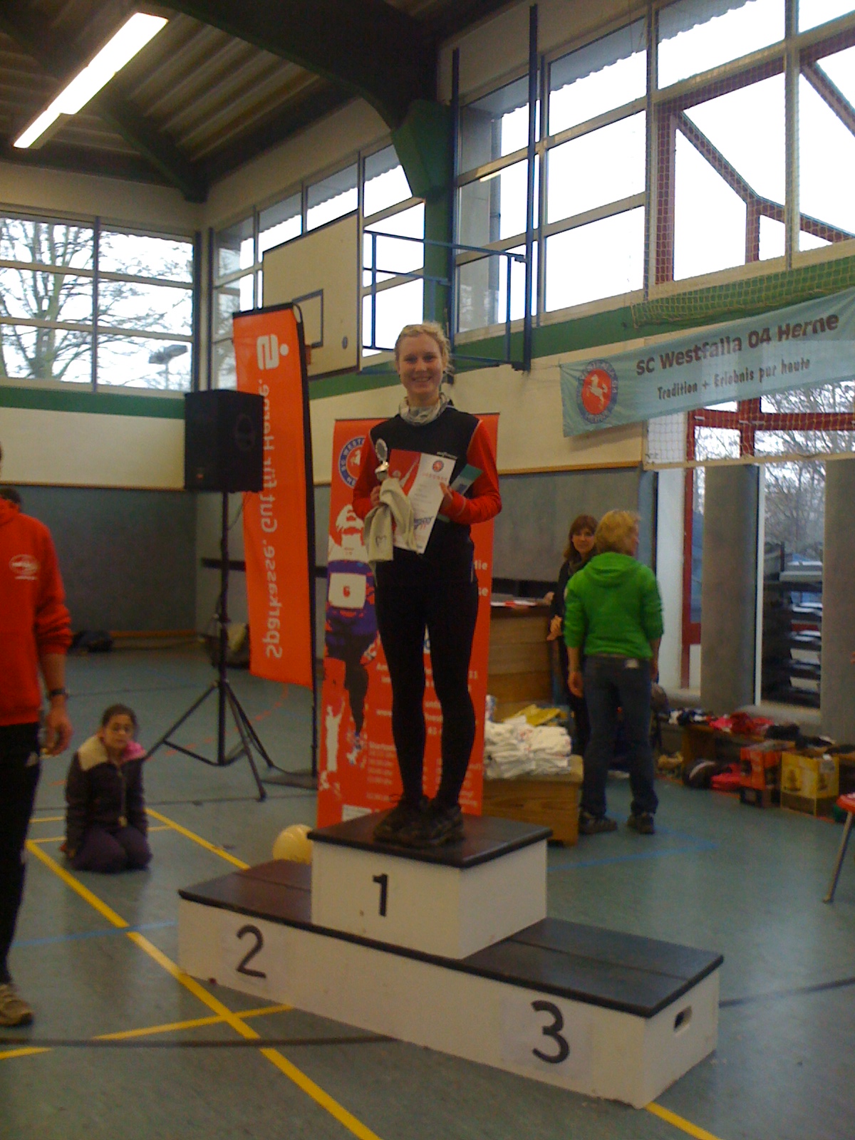 Siegerehrung: Meike Ostendorf gewinnt ihre Altersklasse alt